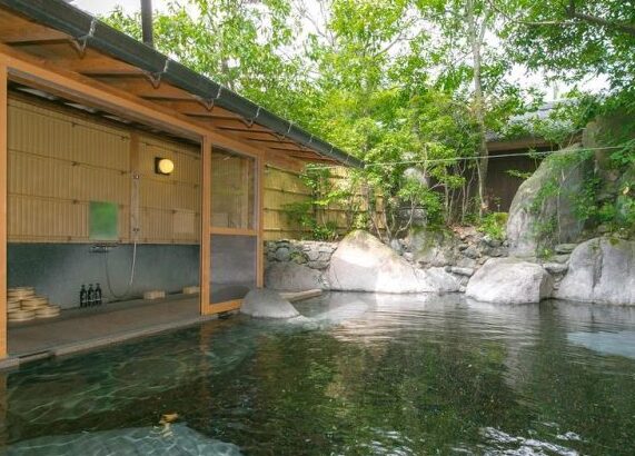 Onsen combined with nature